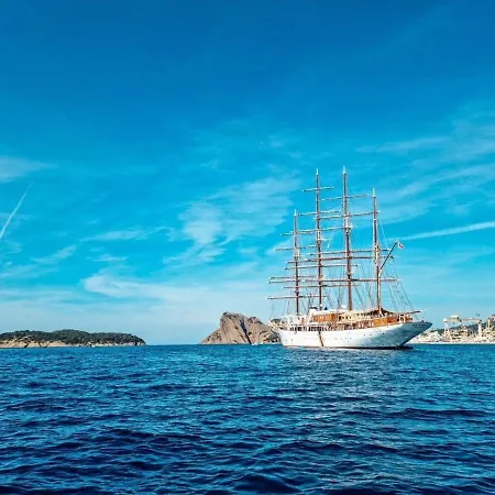 L'escale Marine Wifi Parking Proche Port بيت للعطل لا سيوتا